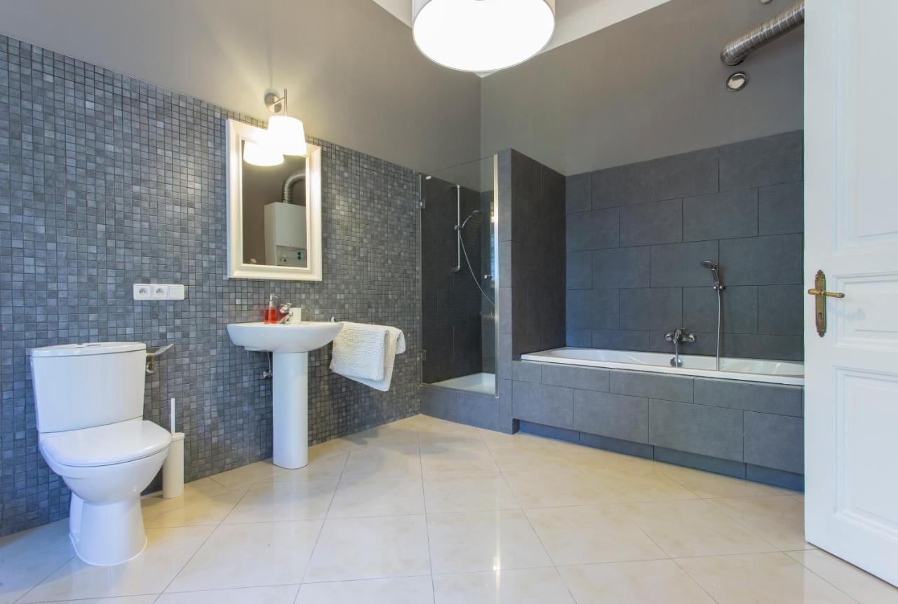 Tyzenhauz Grand Apartaments Kraków Eksteriør billede